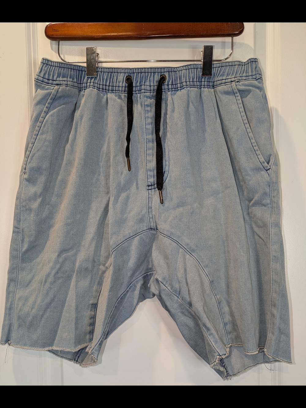 ZANEROBE Light Wash Drop Crotch Denim Jogger Shorts Size 30